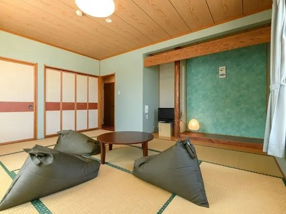 Traditional Oda, Sigara İçilmez (JP Style Quintuple, Shared Bathroom)