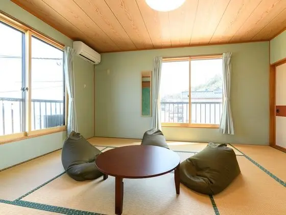 Traditional Oda, Sigara İçilmez (JP Style Quintuple, Shared Bathroom)