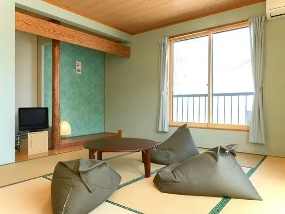 Traditional Oda, Sigara İçilmez (JP Style Quintuple, Shared Bathroom)