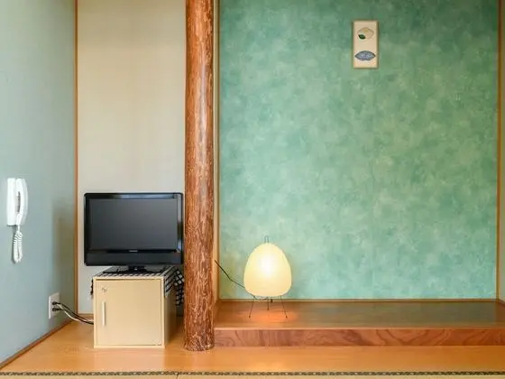 Traditional Oda, Sigara İçilmez (JP Style Quintuple, Shared Bathroom)