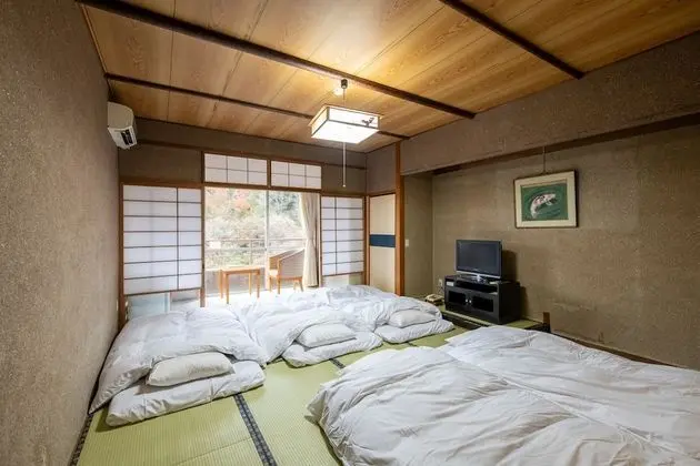 Traditional Oda (Japanese Style, 5 Guests, with Toilet)