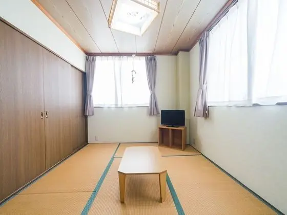 Traditional İki Ayrı Yataklı Oda, Ortak Banyo (Japanese Style Room)