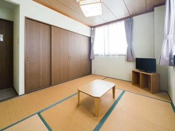 Traditional İki Ayrı Yataklı Oda, Ortak Banyo (Japanese Style Room)