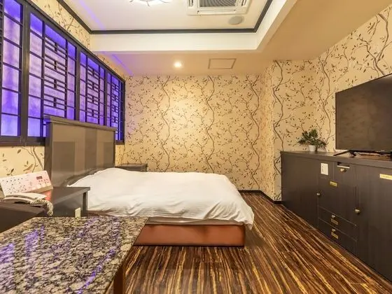 Deluxe Oda, Sigara İçilebilir