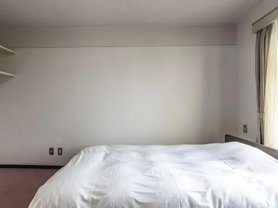 Tek Kişilik Oda, Sigara İçilmez, Ortak Banyo