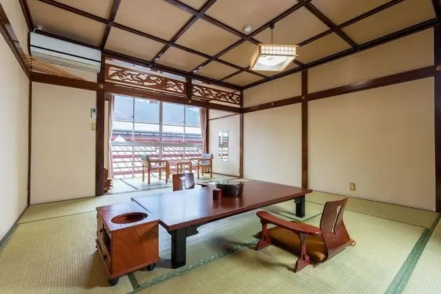 Traditional Oda, Sigara İçilmez (JP Style, Shared Bathroom)