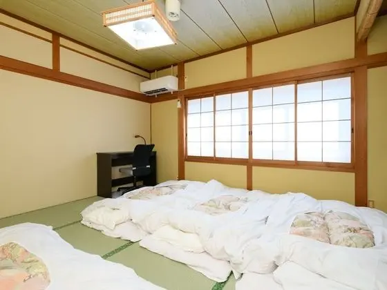 Traditional Oda, Sigara İçilmez, Ortak Banyo (Japanese,up to 4 with Shared Bathroom)