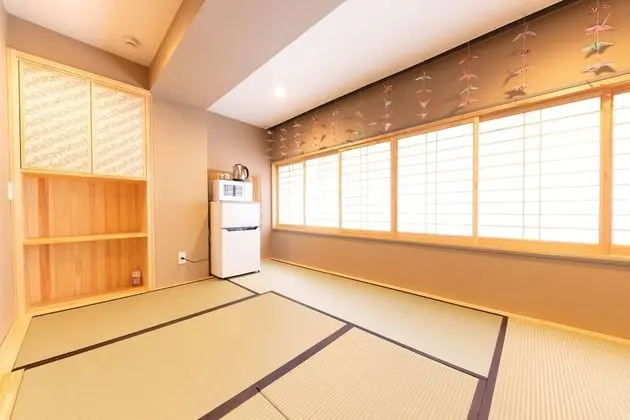 Traditional Üç Kişilik Oda (Japanese Style)
