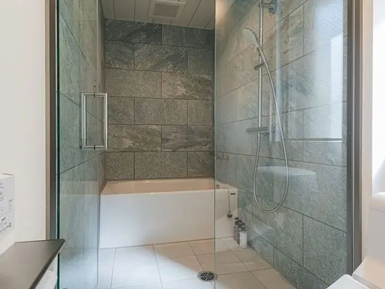 Deluxe Oda, Sigara İçilmez