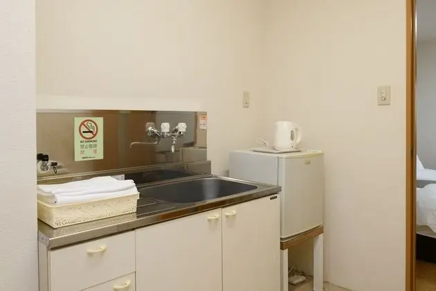 İki Ayrı Yataklı Oda, Sigara İçilmez