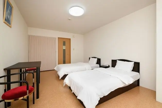 İki Ayrı Yataklı Oda, Sigara İçilmez