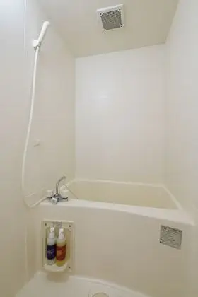 İki Ayrı Yataklı Oda, Sigara İçilmez