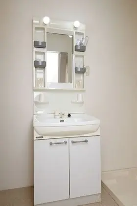 İki Ayrı Yataklı Oda, Sigara İçilmez