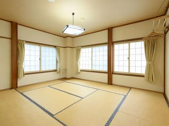 Traditional Oda, Sigara İçilmez (Japanese,Quadruple,Shared Washroom)