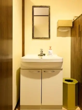 Traditional Üç Kişilik Oda, Sigara İçilmez (Japanese Style,Shared Washroom)
