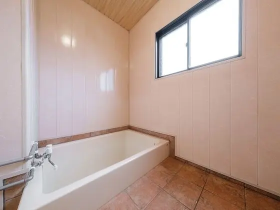 Basic İki Ayrı Yataklı Oda, Ortak Banyo (Western Room, Twin)