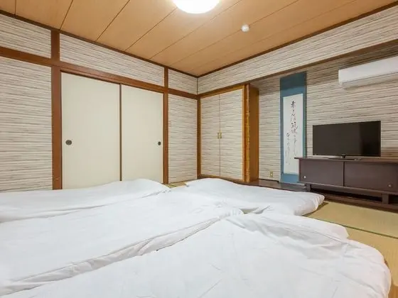Dört Kişilik Oda, Sigara İçilmez (Japanese Style)