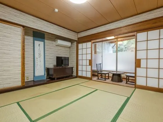 Dört Kişilik Oda, Sigara İçilmez (Japanese Style)