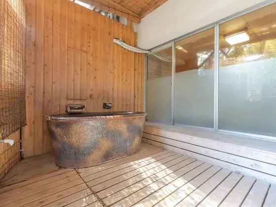 Dört Kişilik Oda, Sigara İçilmez (Japanese Style)