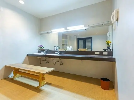 Tek Büyük Yataklı Oda, Sigara İçilmez, Ortak Banyo