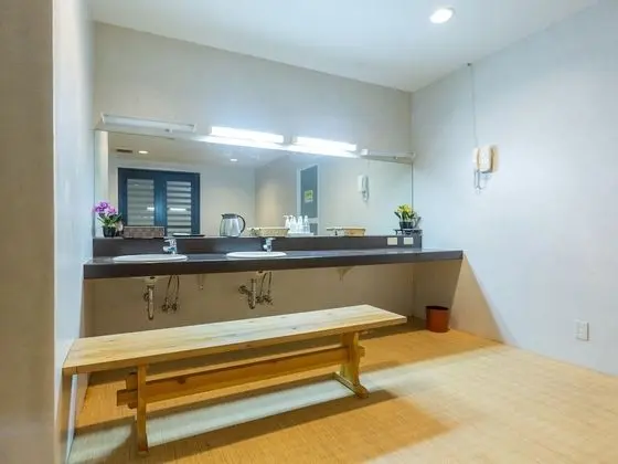 Tek Büyük Yataklı Oda, Sigara İçilmez, Ortak Banyo