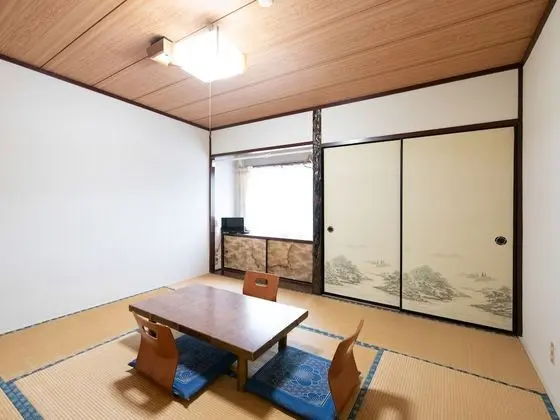 Traditional Üç Kişilik Oda, Sigara İçilebilir, Ortak Banyo (Japanese)