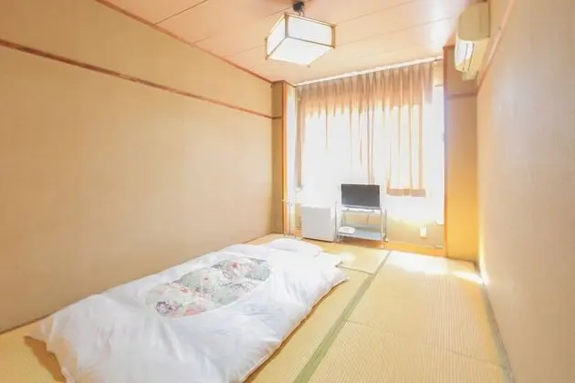 Traditional Oda, Sigara İçilebilir, Ortak Banyo (Japanese Style, Twin)