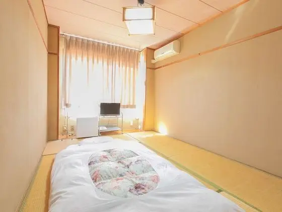 Traditional Oda, Sigara İçilebilir, Ortak Banyo (Japanese Style, Twin)