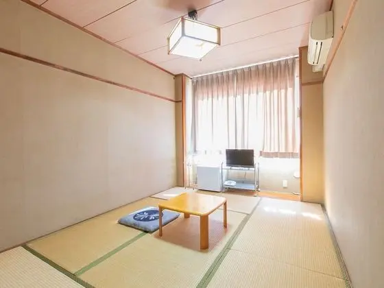 Traditional Oda, Sigara İçilebilir, Ortak Banyo (Japanese Style, Twin)