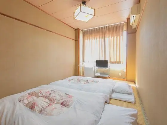 Traditional Oda, Sigara İçilebilir, Ortak Banyo (Japanese Style, Twin)