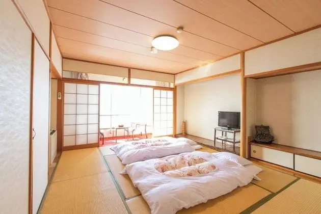 Traditional Oda, Sigara İçilmez, Ortak Banyo (Japanese Style, Triple)