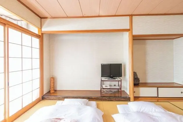 Traditional Oda, Sigara İçilmez, Ortak Banyo (Japanese Style, Triple)