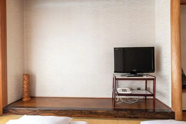 Traditional Oda, Sigara İçilmez, Ortak Banyo (Japanese Style, Triple)