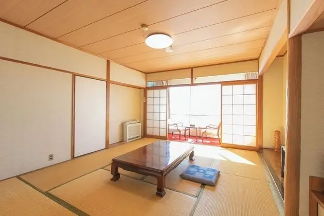 Traditional Oda, Sigara İçilmez, Ortak Banyo (Japanese Style, Triple)