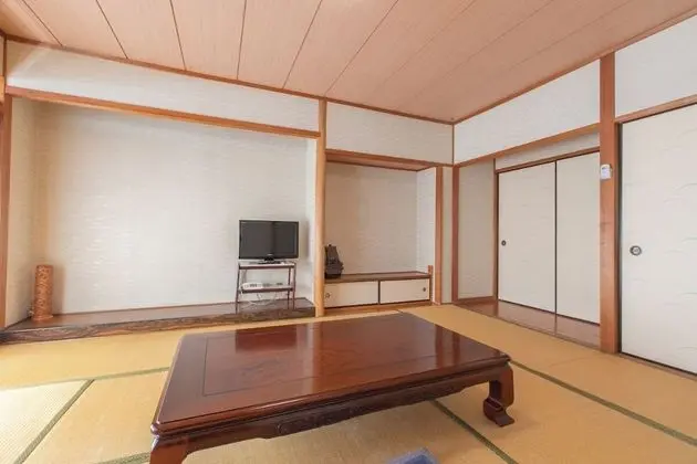 Traditional Oda, Sigara İçilmez, Ortak Banyo (Japanese Style, Triple)