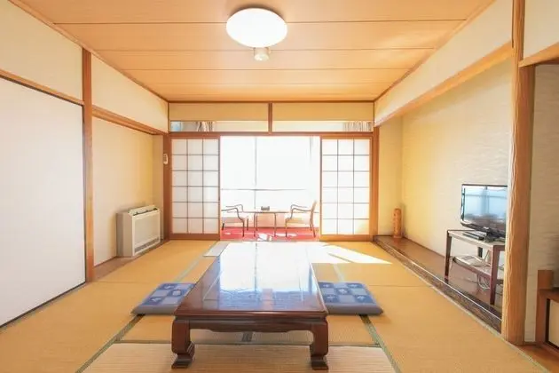 Traditional Oda, Sigara İçilmez, Ortak Banyo (Japanese Style, Triple)