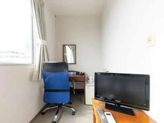 Tek Kişilik Oda, Sigara İçilmez