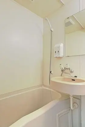 Tek Kişilik Oda, Sigara İçilmez