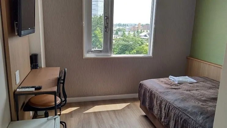 Tek Kişilik Oda, Sigara İçilmez