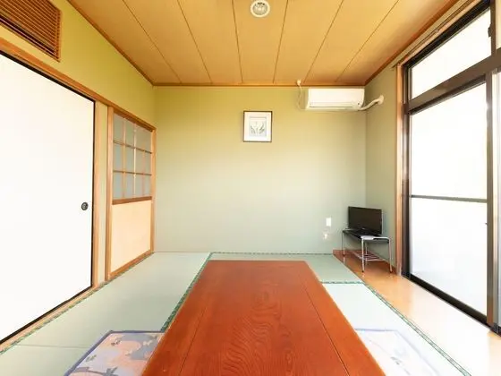 Traditional Dört Kişilik Oda, Sigara İçilebilir, Ortak Banyo (Japanese Style)