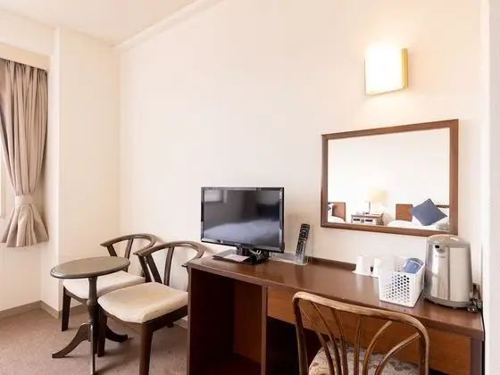 İki Ayrı Yataklı Oda, Sigara İçilmez