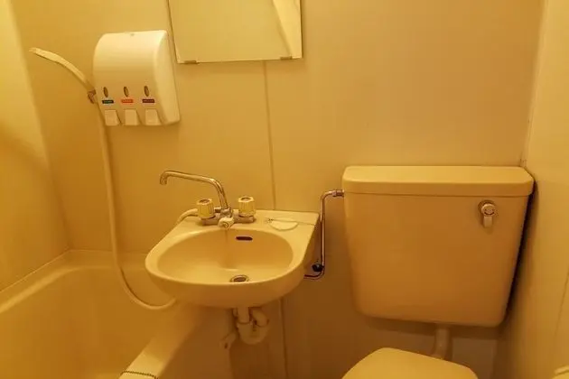 Tek Kişilik Oda, Sigara İçilmez