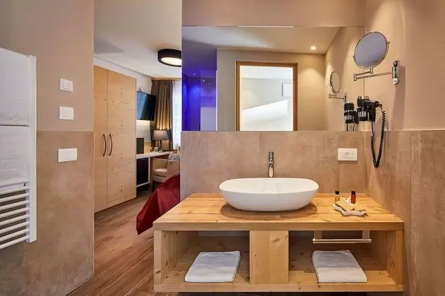 Comfort Tek Büyük Yataklı Oda (Para dal Alt)