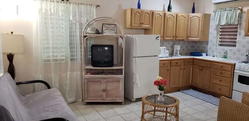 Stüdyo, Bahçe Manzaralı