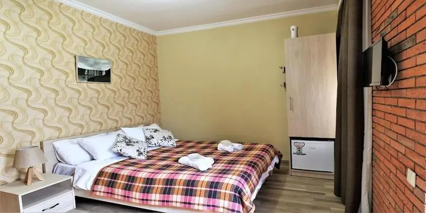 Comfort Tek Büyük veya İki Ayrı Yataklı Oda