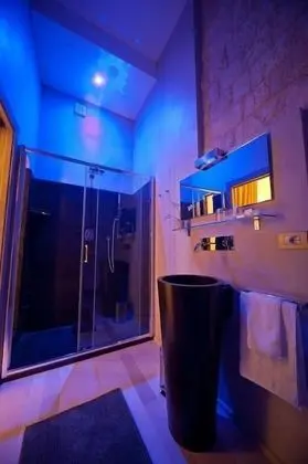 City Üç Kişilik Oda