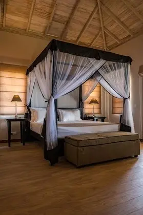 Deluxe Tek Büyük Yataklı Oda, 1 En Büyük (King) Boy Yatak, Balkon, Kısmi Deniz Manzarası