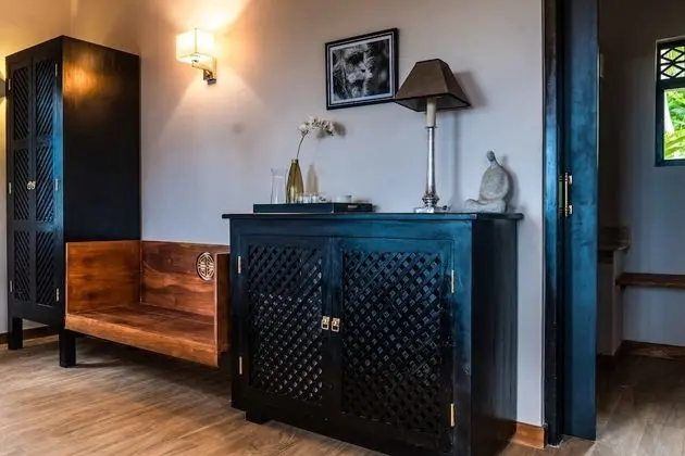 Deluxe Tek Büyük Yataklı Oda, 1 En Büyük (King) Boy Yatak, Balkon, Kısmi Deniz Manzarası