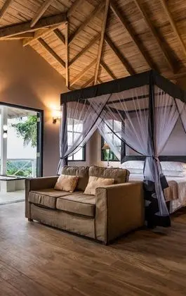 Deluxe Tek Büyük Yataklı Oda, 1 En Büyük (King) Boy Yatak, Balkon, Kısmi Deniz Manzarası