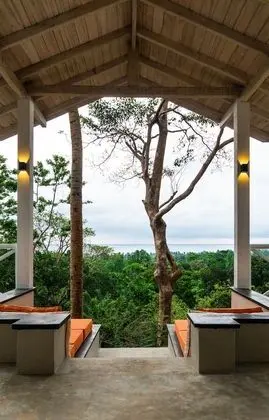 Deluxe Tek Büyük Yataklı Oda, 1 En Büyük (King) Boy Yatak, Balkon, Kısmi Deniz Manzarası